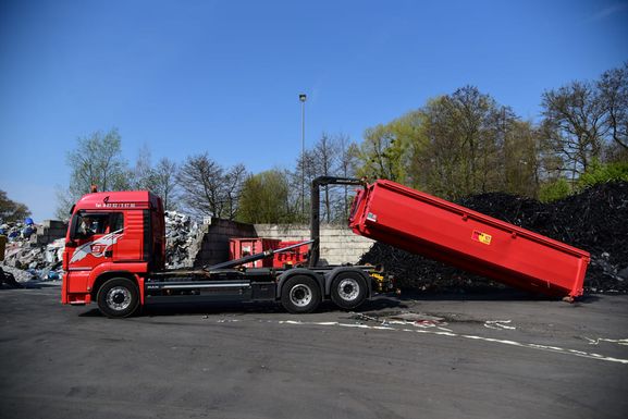 Entsorgung Ravensburg - Abrollcontainer Lkw